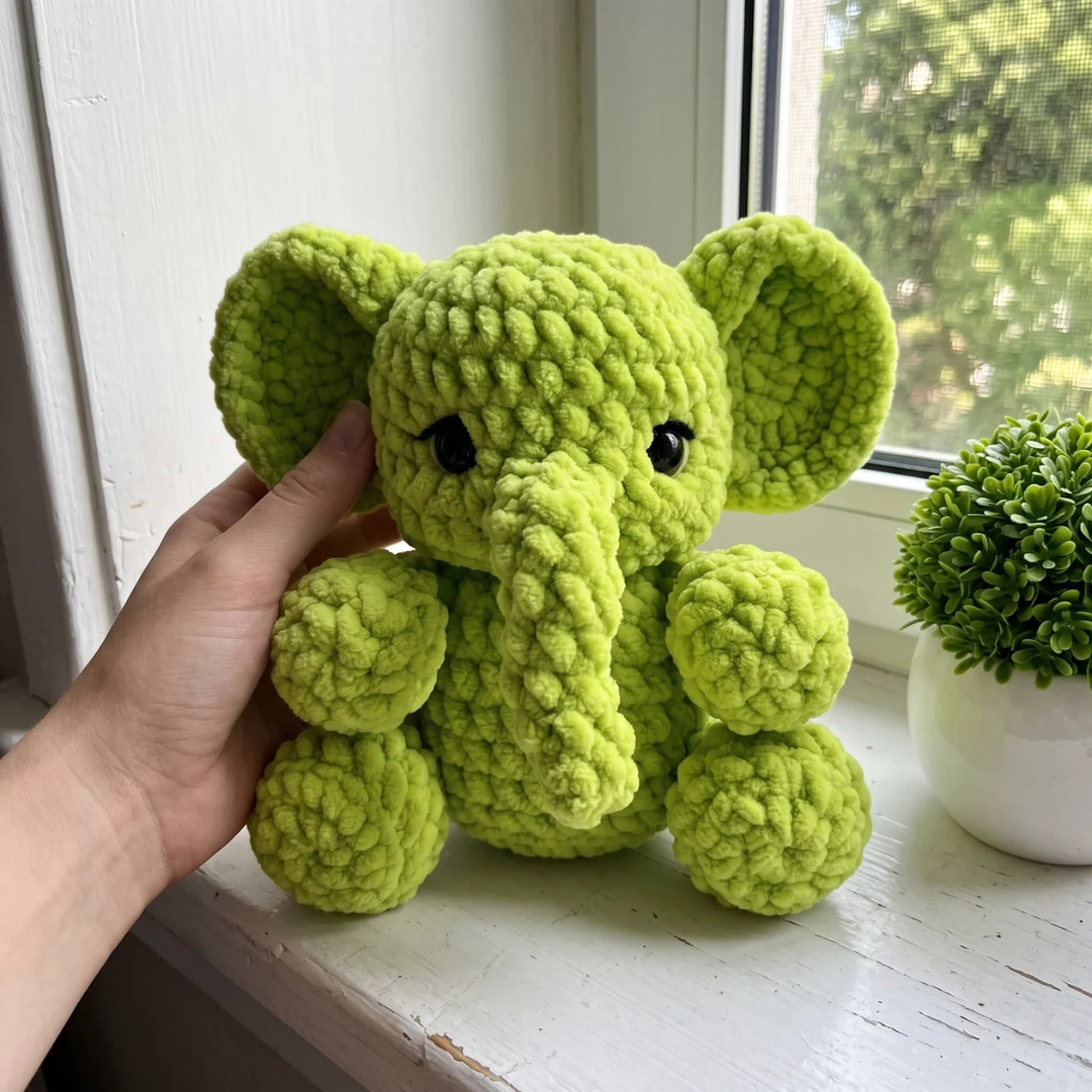9 Best-Loved Amigurumi Patterns, One Bundle 💕 Make a Whole Plushie Family